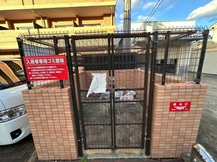 キャッスルコート西新町の物件外観写真